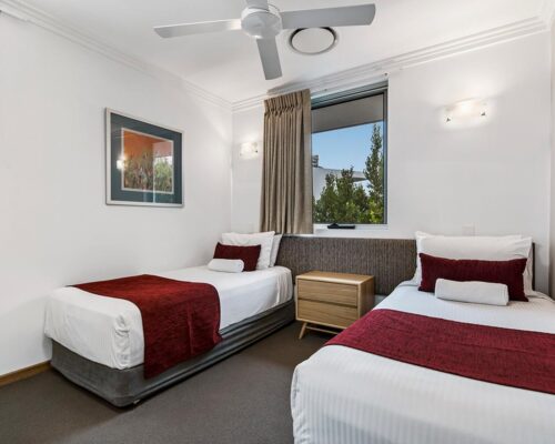 1200-5bed-luxury-coolum-accommodation2