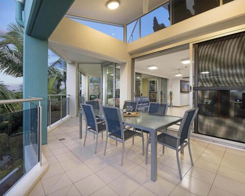 1200-5bed-luxury-coolum-accommodation9